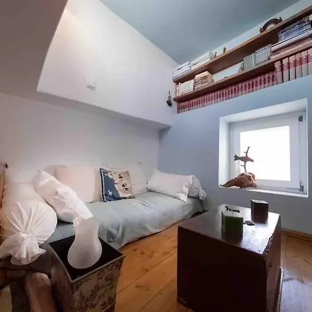 Traditional 2 Floor House In The Old Town Of *