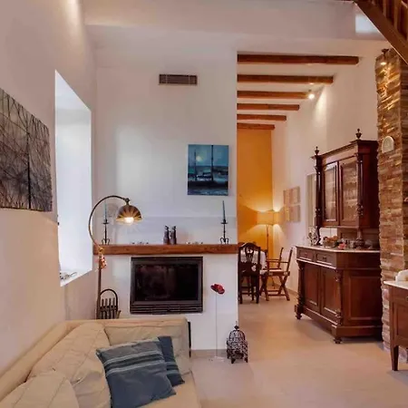 Traditional 2 Floor House In The Old Town Of 別荘 Ándros